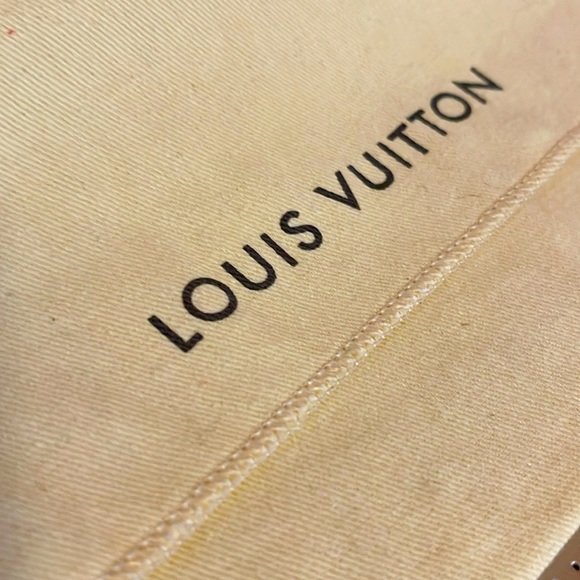Louis Vuitton Dustbag, wallet - Picture 9 of 10